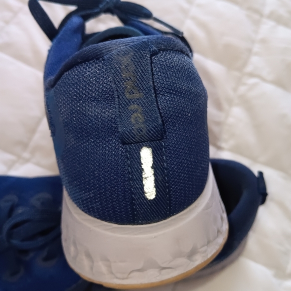 Nike Legend reacts - Picture 6 of 6